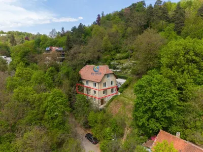 Vanzare apartament 3 camere in Vila pe Drumul de Poiana - Brasov