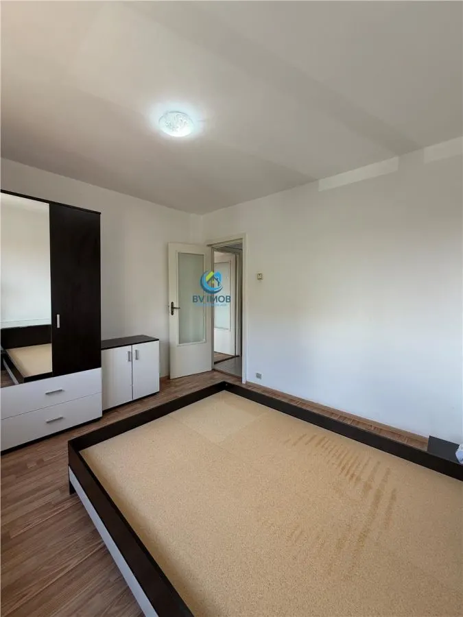 Vanzare apartament 2 camere decomandat, Grivitei, etajul 2, insorit - foto 12