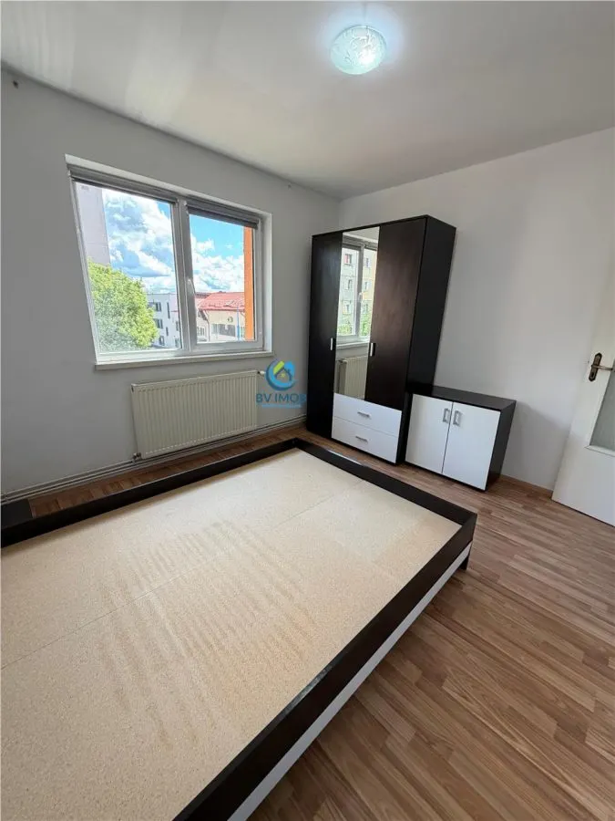 Vanzare apartament 2 camere decomandat, Grivitei, etajul 2, insorit - foto 14