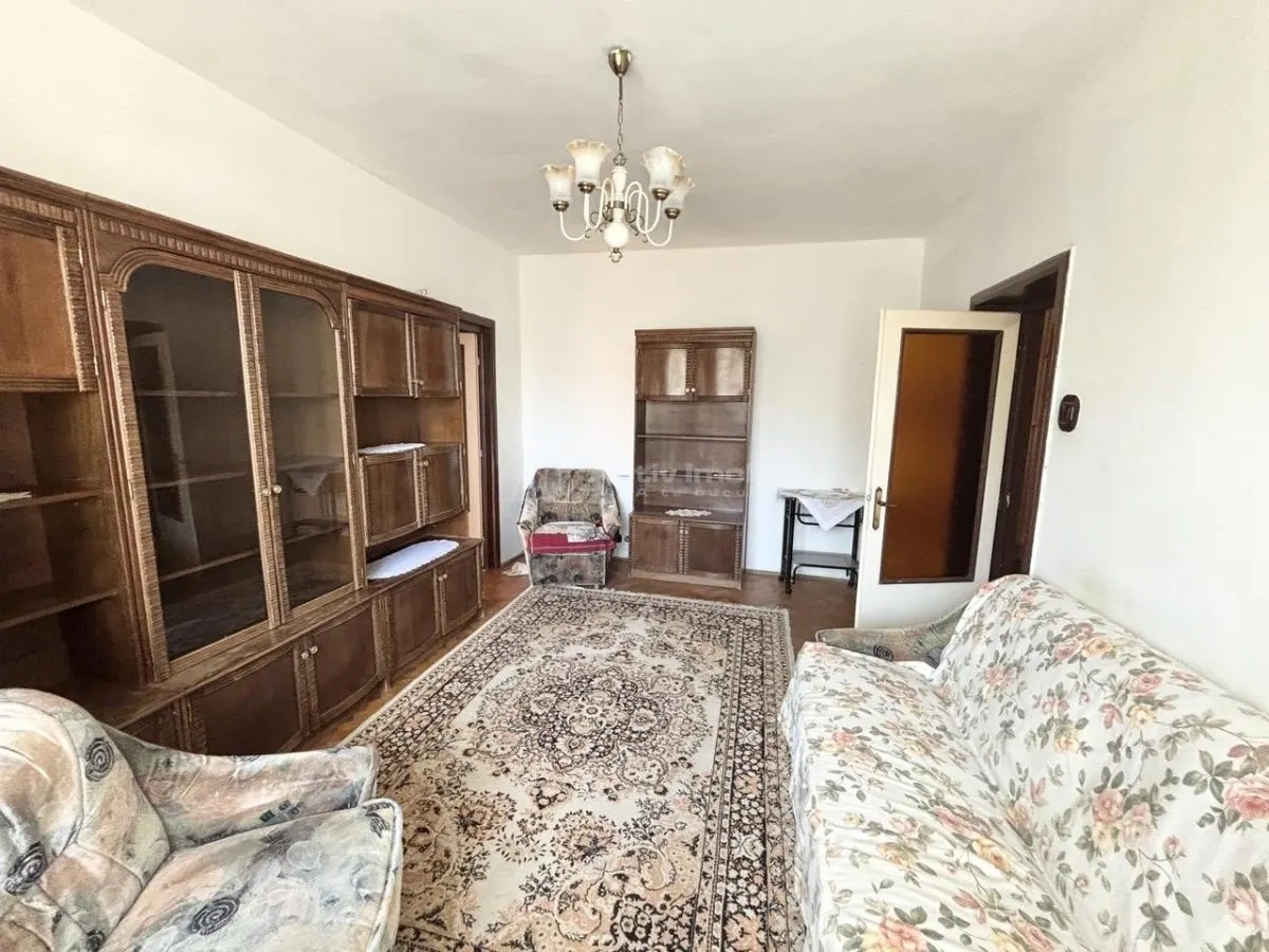 Apartament 3 camere  - Rogerius - Str Selimbarului - etaj 4 - foto 2