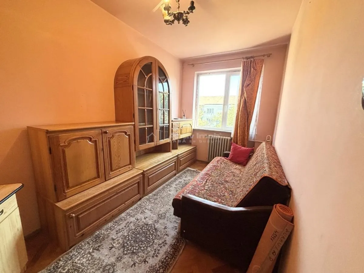Apartament 3 camere  - Rogerius - Str Selimbarului - etaj 4 - foto 3