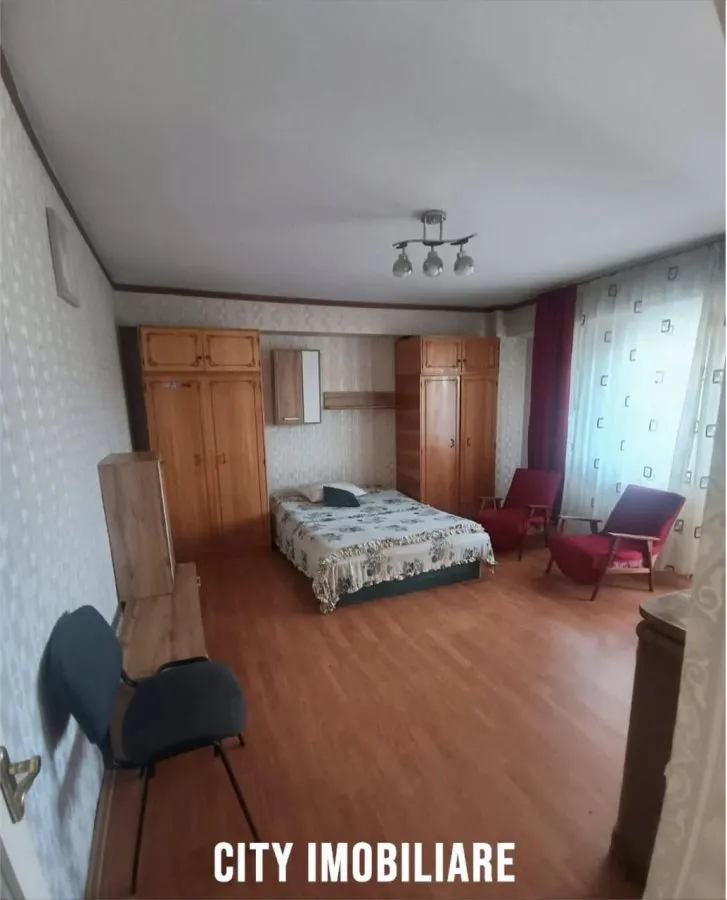 Apartament 2 camere, S 59.6 mp, decomandat, Titulescu. - foto 1
