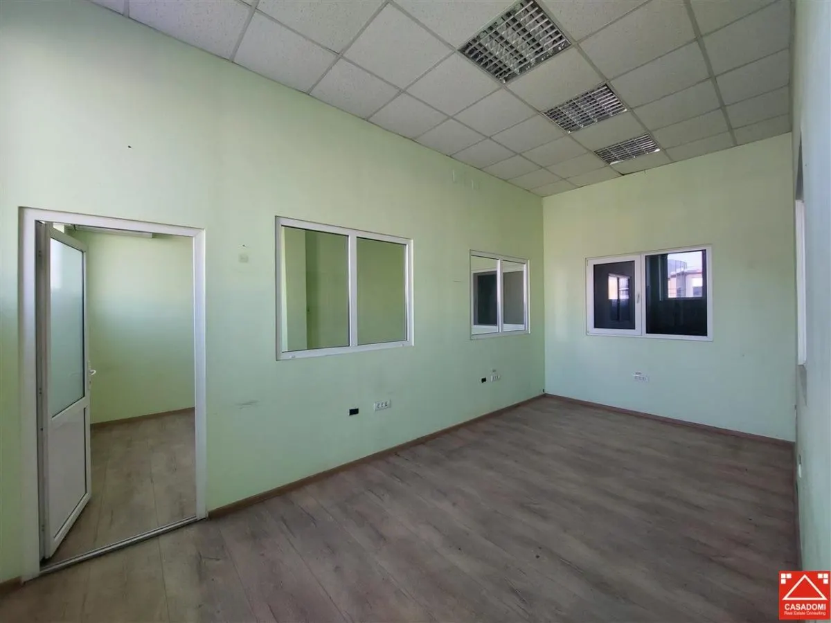 Hala industriala, cu acces din centura - foto 5