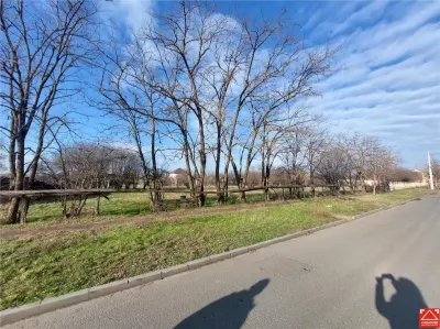 Teren pentru dezvoltare rezidentiala sau pentru spatiu comercial in Gai - Arad