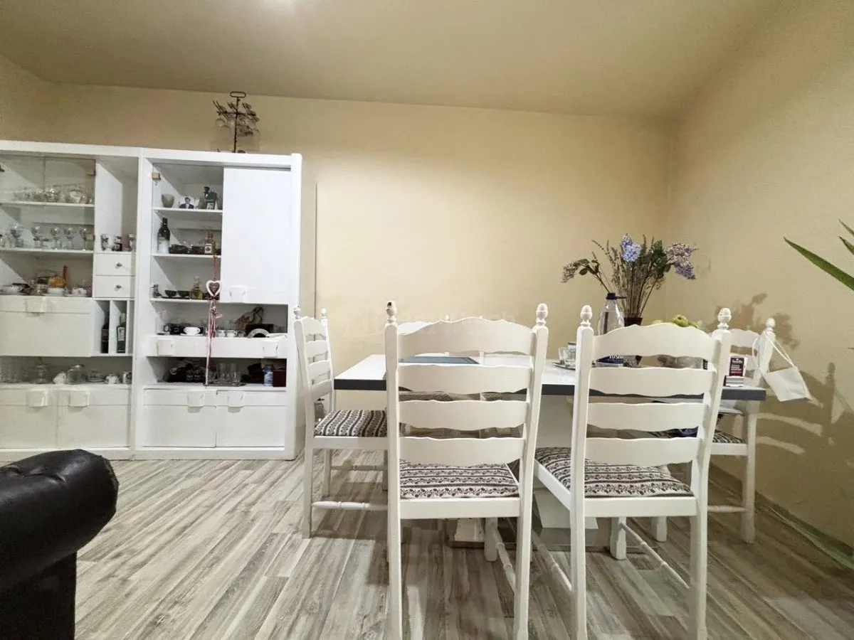 Casa zona centrala - singur in curte - 243 mp - foto 5