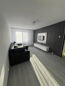 2 camere - Crangasi - 3 min metrou- mobilat si utilat -AC-modern - Bucuresti