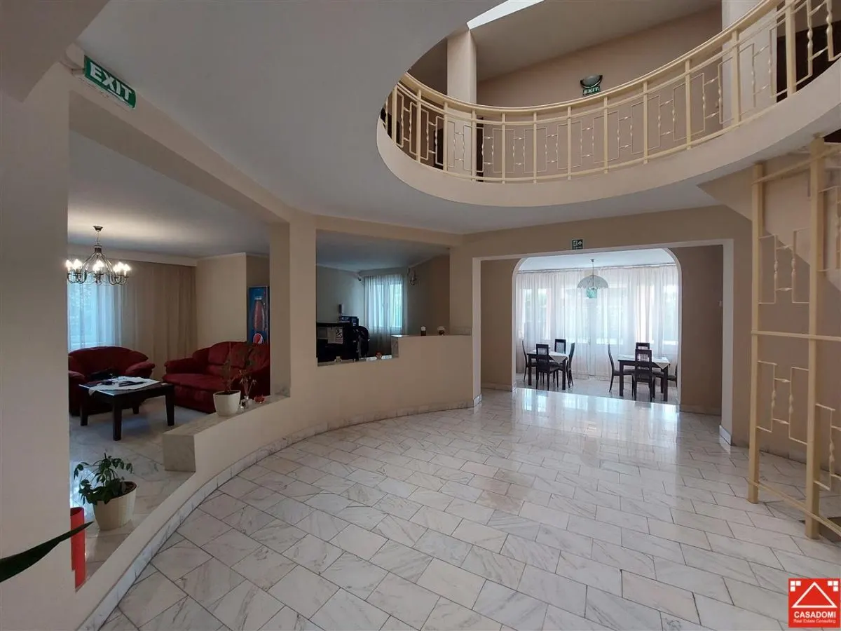 Casa cu 13 camere, pentru activitati diverse, in Micalaca - foto 15