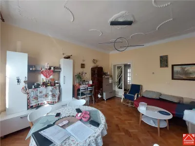 Casa pentru locuit sau afacere, zona Vlaicu - foto 2