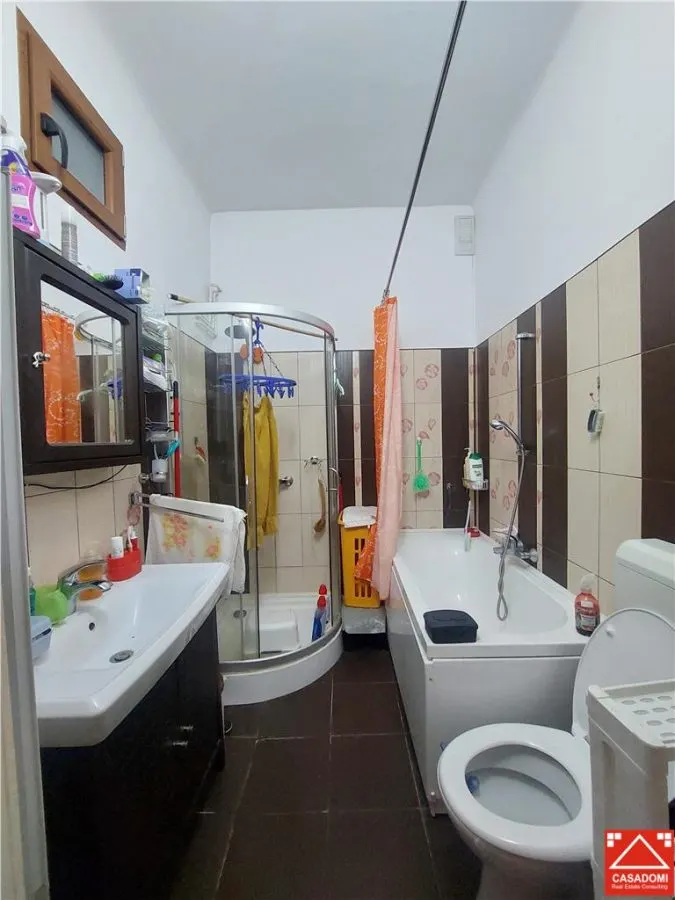 Casa pentru locuit sau afacere, zona Vlaicu - foto 5