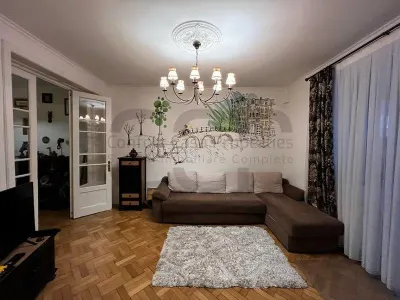 Unirii, Mitropolie, Casa Poporului - foto 1