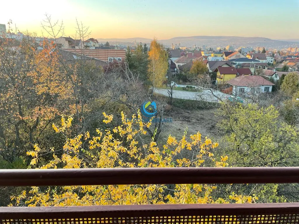 Apartament 3 camere, terasa 30 mp in A. Muresanu, str. Alverna - foto 3