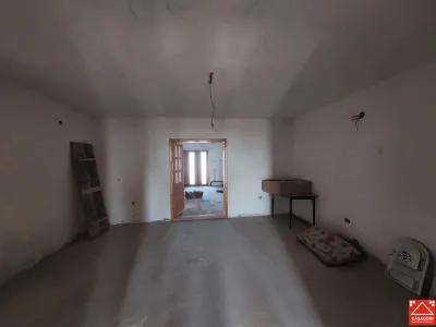 Imobil D+P+2E+M, zona Poetului, integral sau partial - foto 11