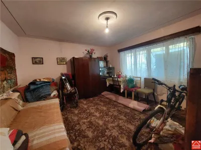 Apartament decomandat, parter, Podgoria - Arad