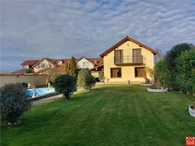 Casa mare pentru 2 familii sau pentru afacere - Fantanele