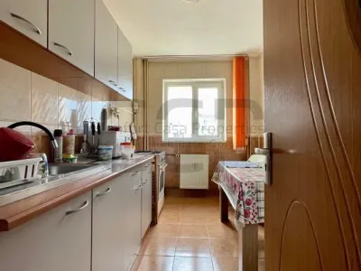 Titan - 1 Decembrie 1918 metrou | 2 camere modern, decomandat | bloc reabilitat - Bucuresti