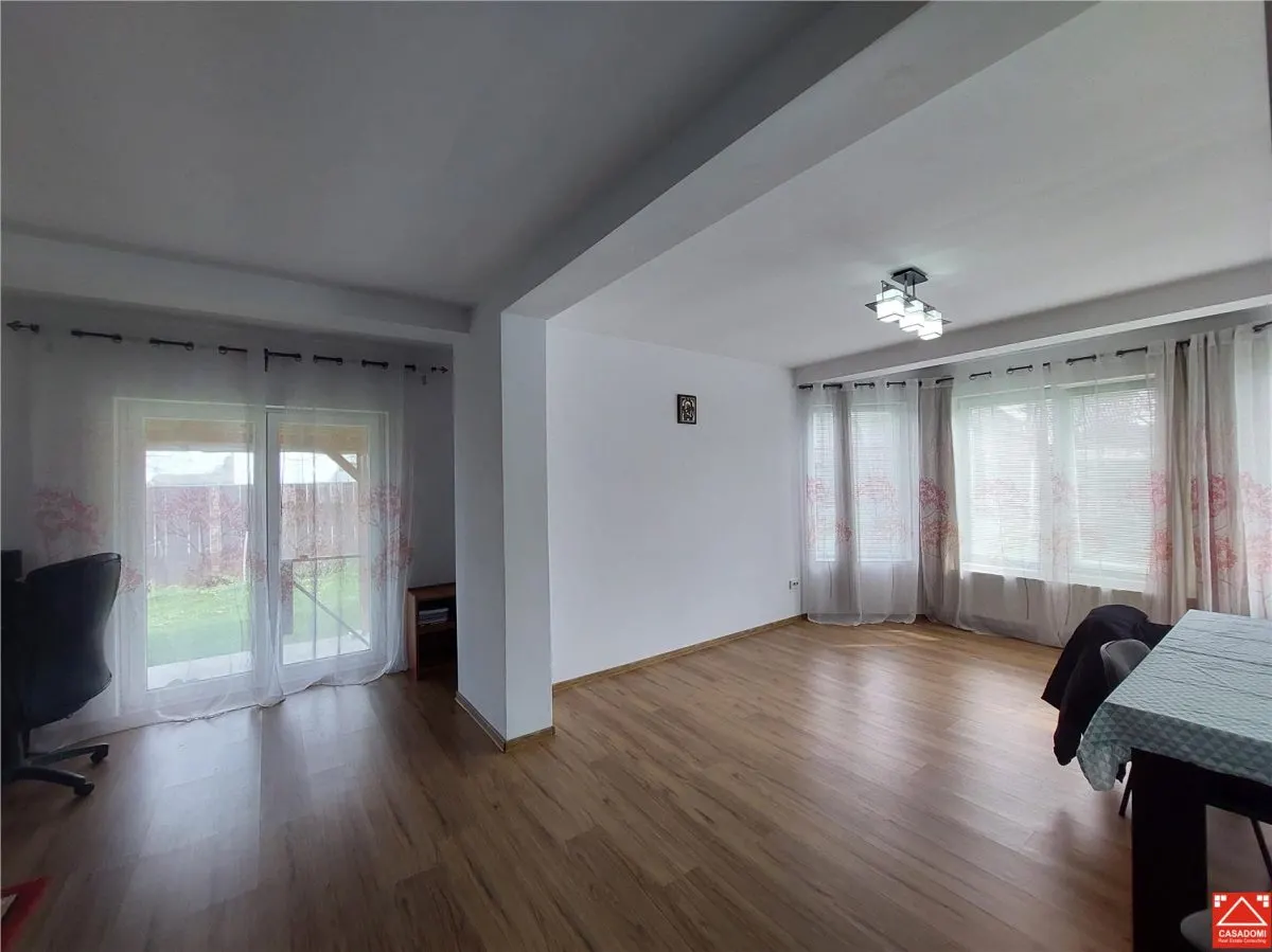 Casa spatioasa la 15 km de Timisoara - foto 4