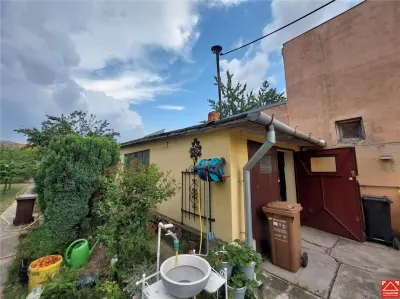 PRET REDUS! Casa din caramida, Gradiste, zona excelenta - foto 22