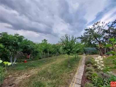 PRET REDUS! Casa din caramida, Gradiste, zona excelenta - foto 23