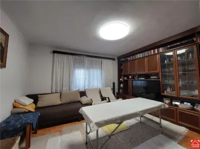 PRET REDUS! Casa din caramida, Gradiste, zona excelenta - foto 7