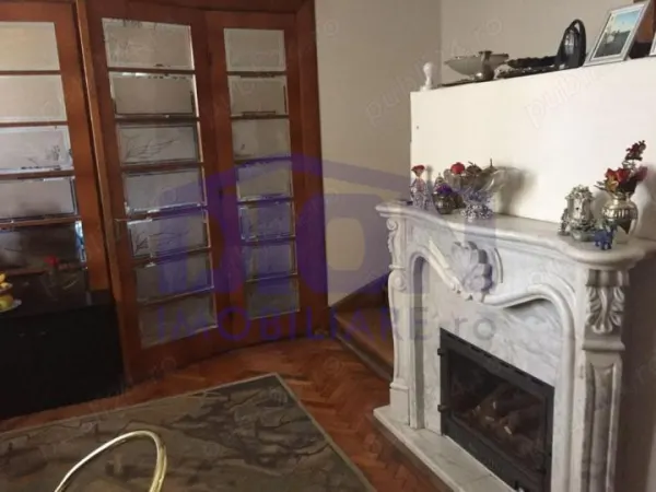 Casă 8 camere București - poza 1