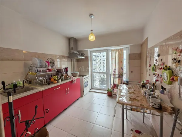 Apartament 3 camere București - poza 1