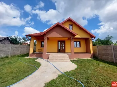 Casa finisata modern in Vinga - Vinga