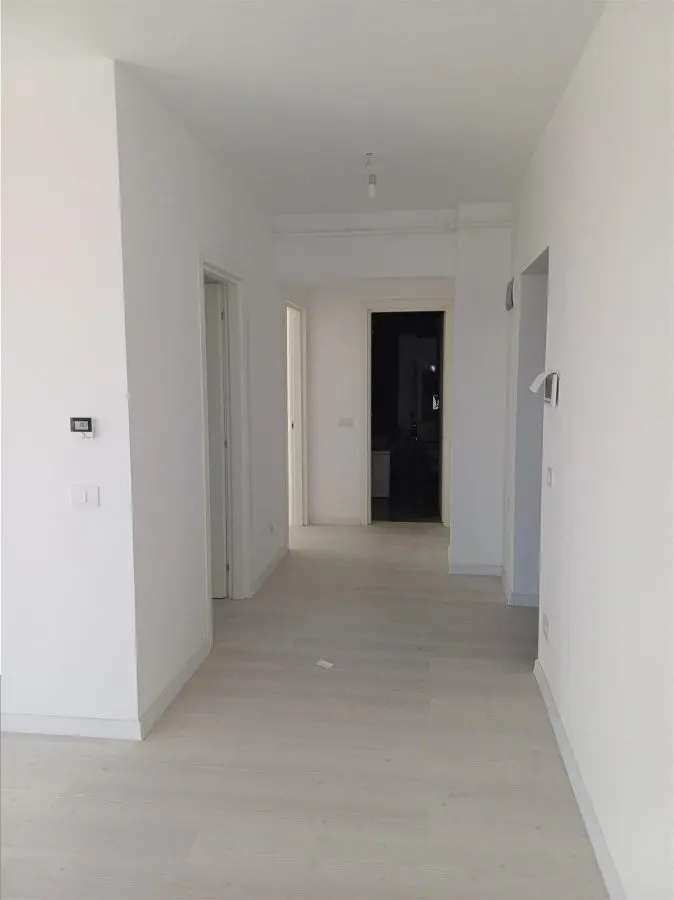 Apartament cu 2 cam si terasa, vedere catre lac - foto 9