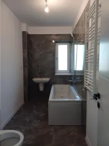 Apartament cu 2 cam ,langa lac.mutare imediata! - foto 8