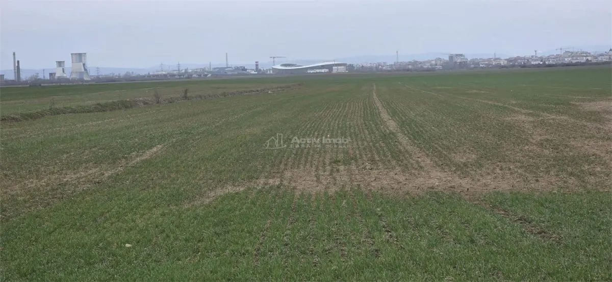 Teren extravilan 7.900 mp de vanzare zona Parapet Targoviște - foto 1