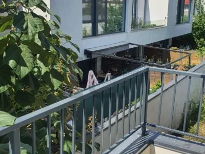 Bragadiru - Vila tip duplex, P+1E+Mansardă, formata din 4 camere, 2 bai, curte - foto 6