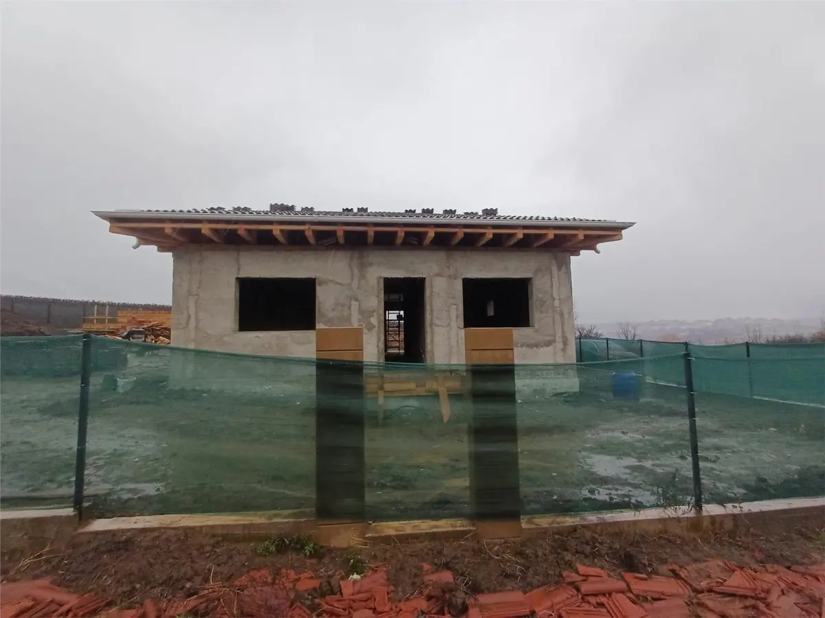 Casa plan parter constructie 2006 - foto 9