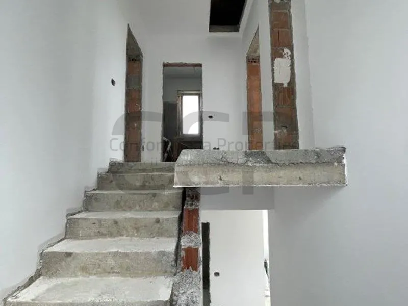 Ciorogarla, P+1+Pod - foto 12