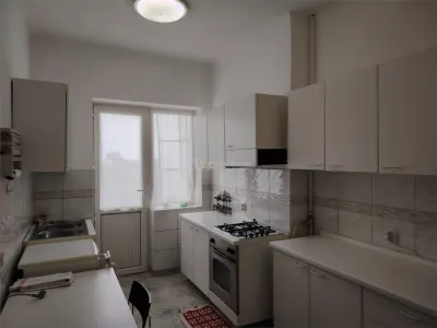 Apartament mobilat si utilat lux, situat ultracentral in Ploiesti de inchiriat - foto 4