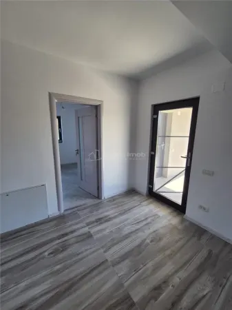 Casă 3 camere Movilita - poza 14