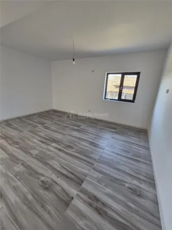 Casă 3 camere Movilita - poza 7