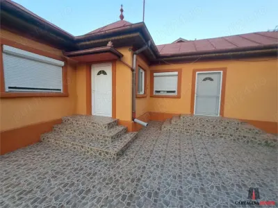 Casa cu teren 580 mp / 180 util - foto 1