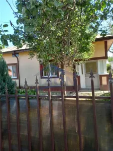 Ulmeni - jud. Calarasi ,  casa locuibila si teren intravilan - Ulmeni