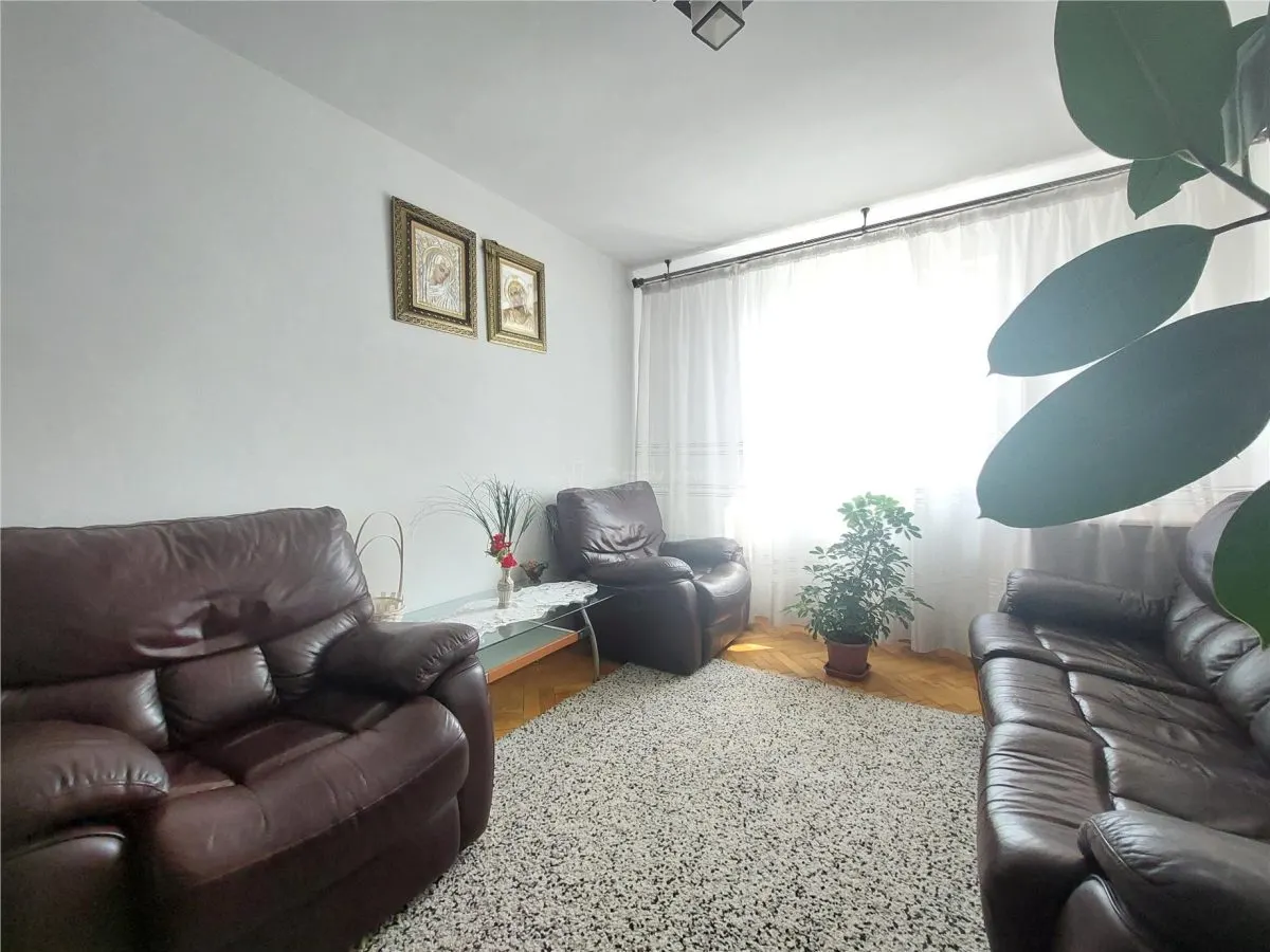 EXCLUSIVITATE, 4 camere, 60 mp, etaj 3, str.REPUBLICII zona CFR - foto 8