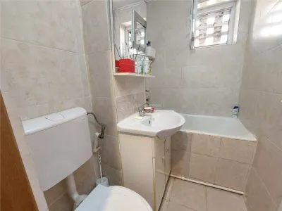 EXCLUSIVITATE, 4 camere, 60 mp, etaj 3, str.REPUBLICII zona CFR - foto 9