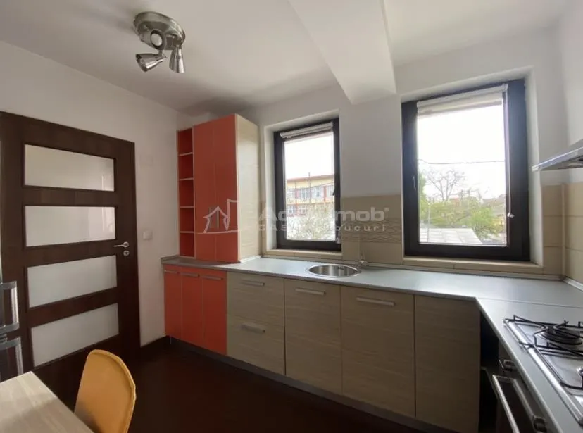 3 camere in vila Bucurestii Noi spatios, luminos - foto 11