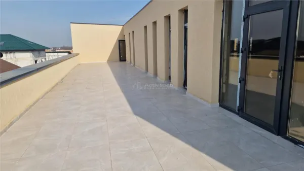 Spațiu comercial Tunari - poza 1