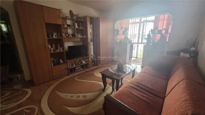 Apartament 2 semidecomandat, etaj 1 - Rovine - Craiova
