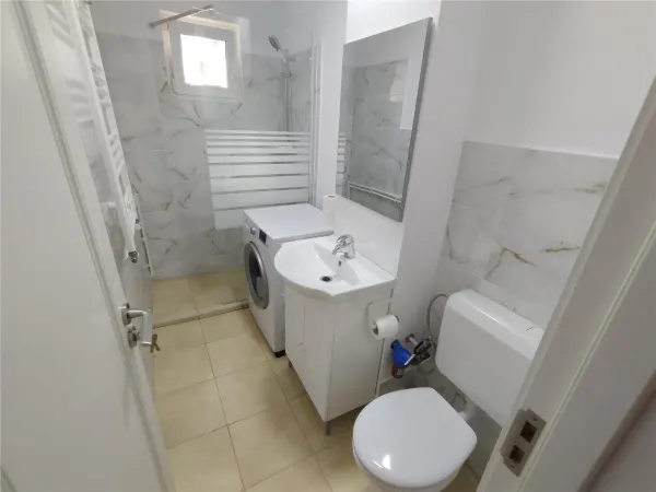 Apartament 2 camere Oravita - poza 4