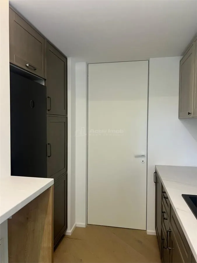 2 Camere, Lux, Cortina Academy, 3 min Metrou Academia Militara - foto 12