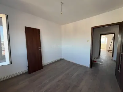 Lugoj, Apartament 3 Cam., 84 Mp., Semidecomandat, et.6, Central Blocul Postei - foto 38