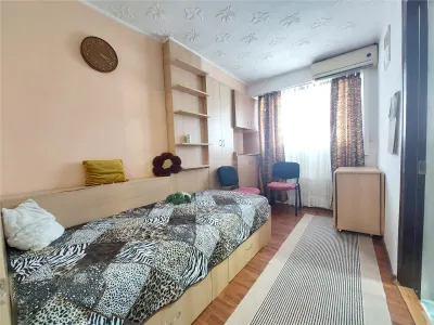 Garsoniera (transformata in 2 camere) et.7, Unirii Nord - Buzau
