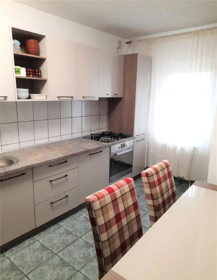 Chirie Apartament 3 Camere mobilat utilat Baia Mare Ultracentral - foto 1