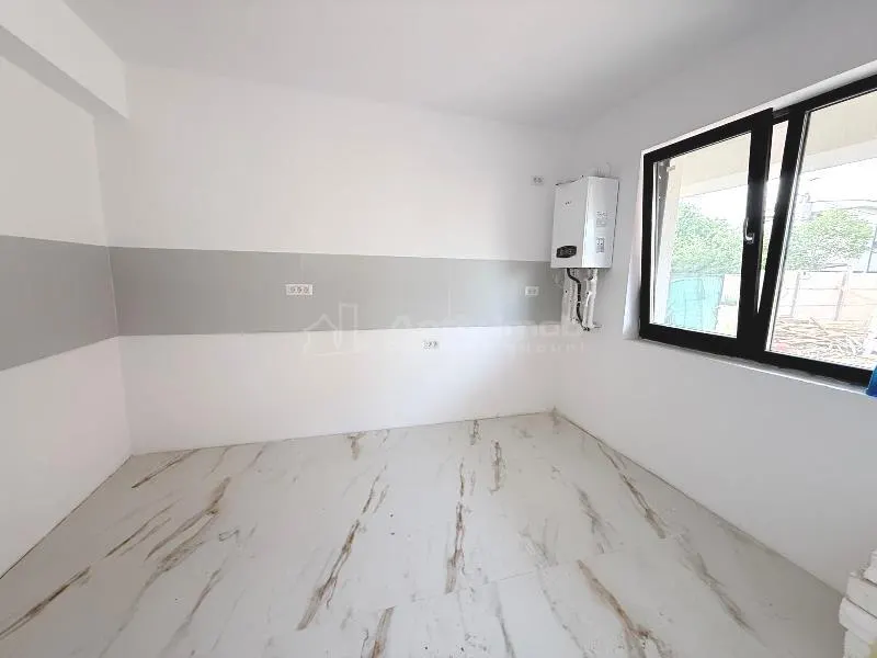 Vanzare -  Casa  - Vila - Prelungirea Ghencea - Dantelei -- 195000E tva inclus -  Comision 0! - foto 2