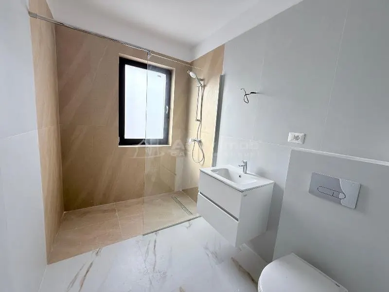 Vanzare -  Casa  - Vila - Prelungirea Ghencea - Dantelei -- 195000E tva inclus -  Comision 0! - foto 3