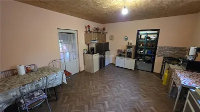 Petrilova | Casa cu 4400MP Teren | 9 Incaperi | ZERO COMISION - foto 17